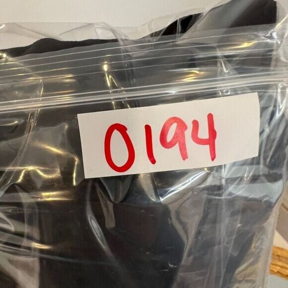 Brand New Parasuco Women's 25 Black Velvet Sofia Fit Mid Low Rise y2k Jeans - Picture 16 of 16